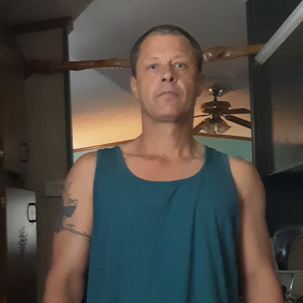 Meet your Posher, Dennis